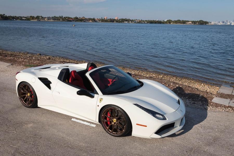  Ferrari 488 Spider on HRE Wheels (P201) 2019 года  (фото 1 из 7)